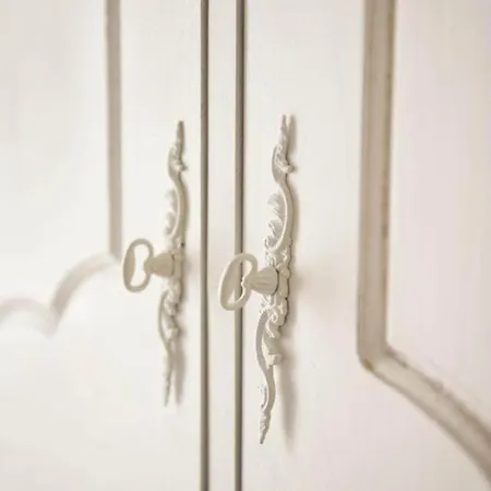 Donna Lucrezia Pezze Di Greco